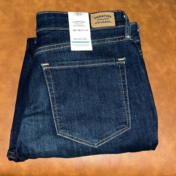 Levi’s Signature Mid Rise Slim Size 29 - Picture 3 of 16